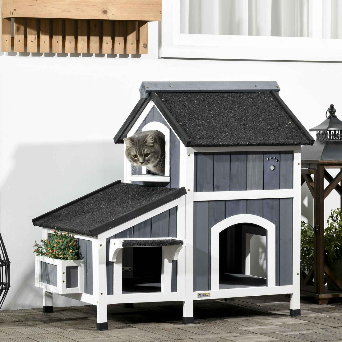 Small Kennel End Table With Two Open Sides And Lockable Door