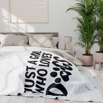 Just a Girl Who Loves Dogs - Fleece Blanket - Purrfect Pet Haven