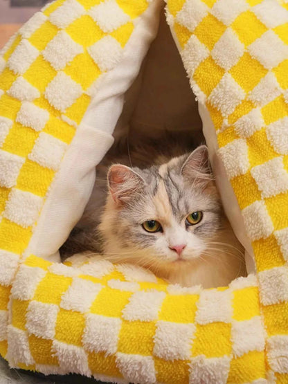 Pineapple Shaped Cozy Pet Nest