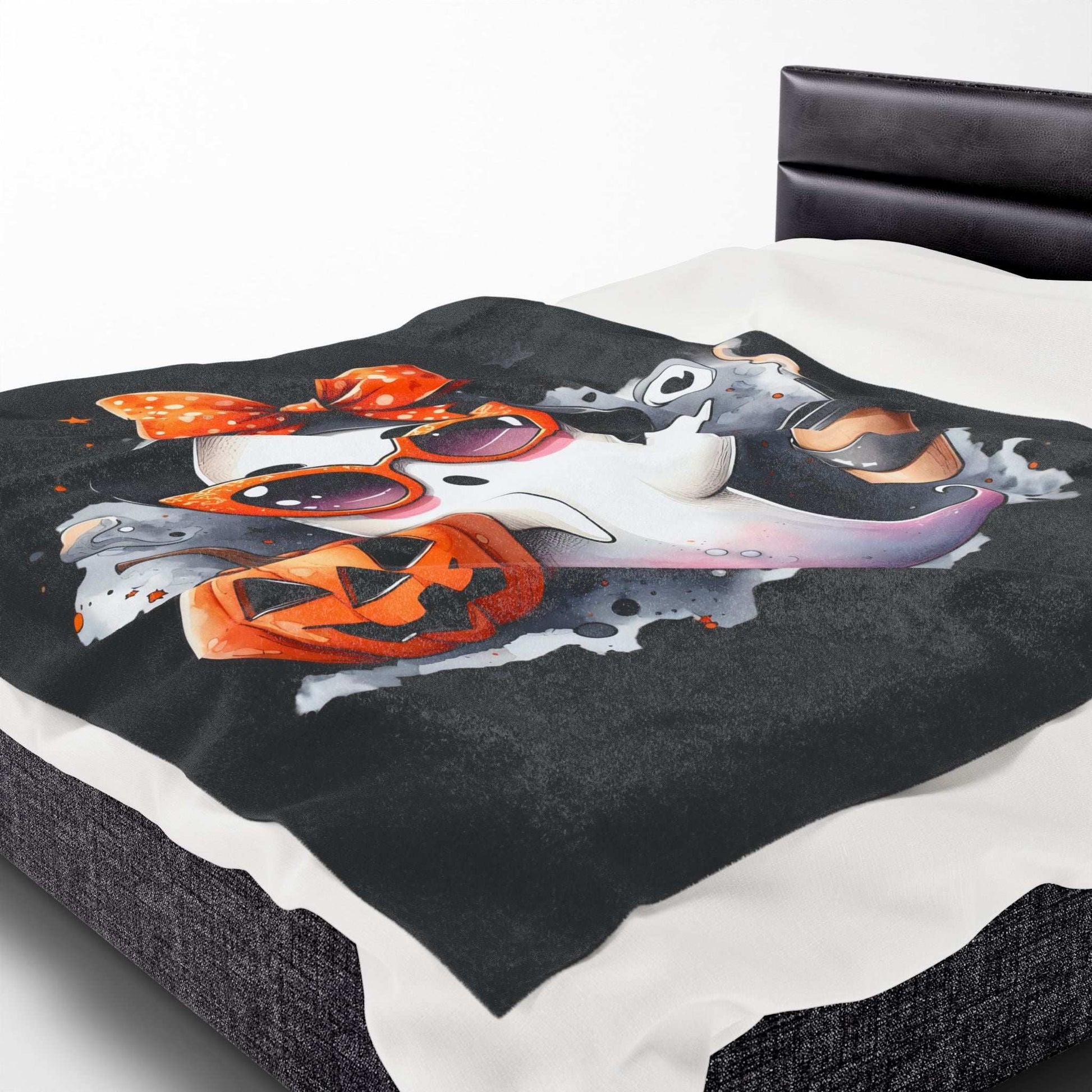 Halloween Ghost Velvet Plush Blanket - Luxury Fall Throw - Purrfect Pet Haven