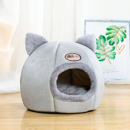 Winter Cat Nest - Large Enclosed Warm Sofa Bed for Cold Weather - Purrfect Pet Haven