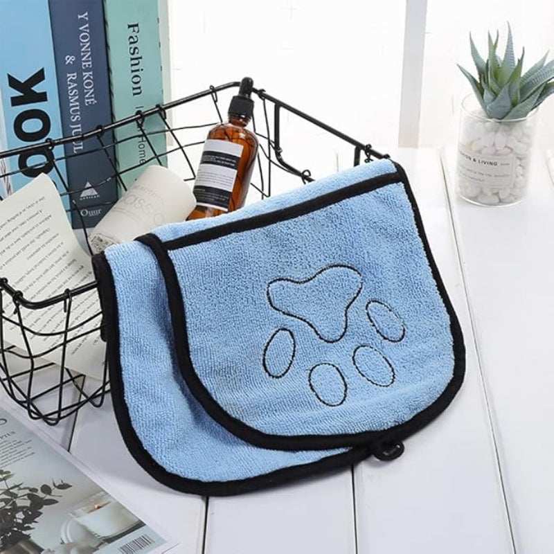 Specially Designed  Pet Bath Towel Quickly Absorbs Water - Dogs or Cats - Purrfect Pet Haven